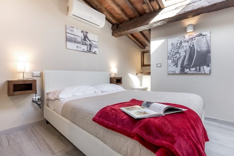 Home Boutique Santa Maria Novella — Bed and breakfast in Santa Maria Novella · Florence