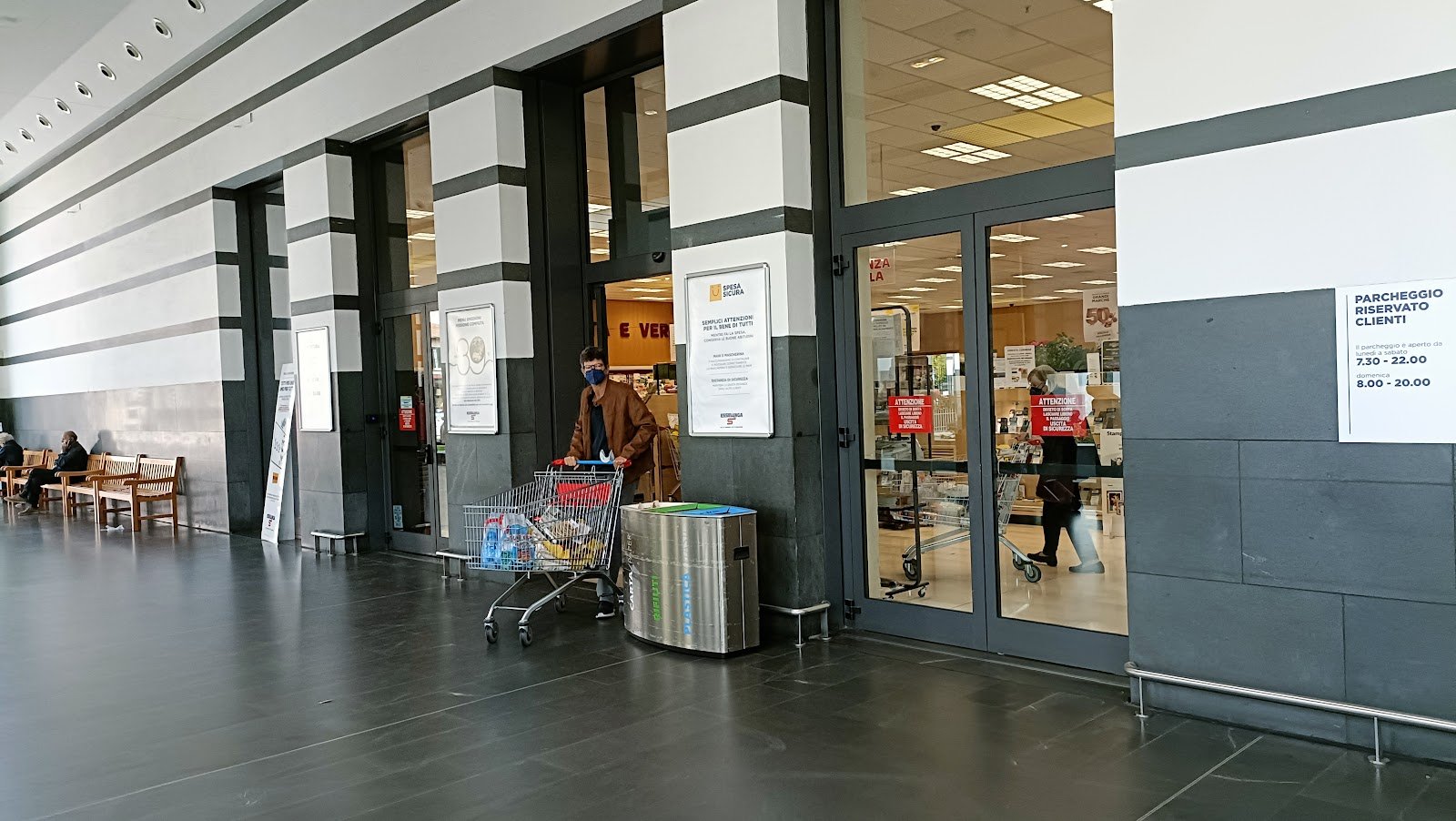 Centro Commerciale Gignoro — Shopping mall in Outer Florence, Florence