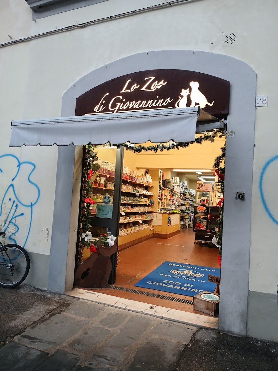 Lo Zoo Di Giovannino Pet Shop - Cibo e Accessori Animali Firenze — Store in Santa Croce, Florence