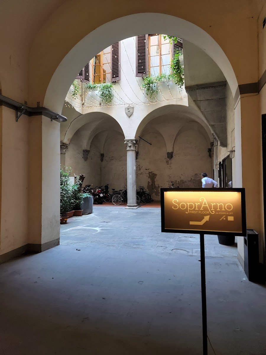 SoprArno Suites — Bed and breakfast in Oltrarno, Florence