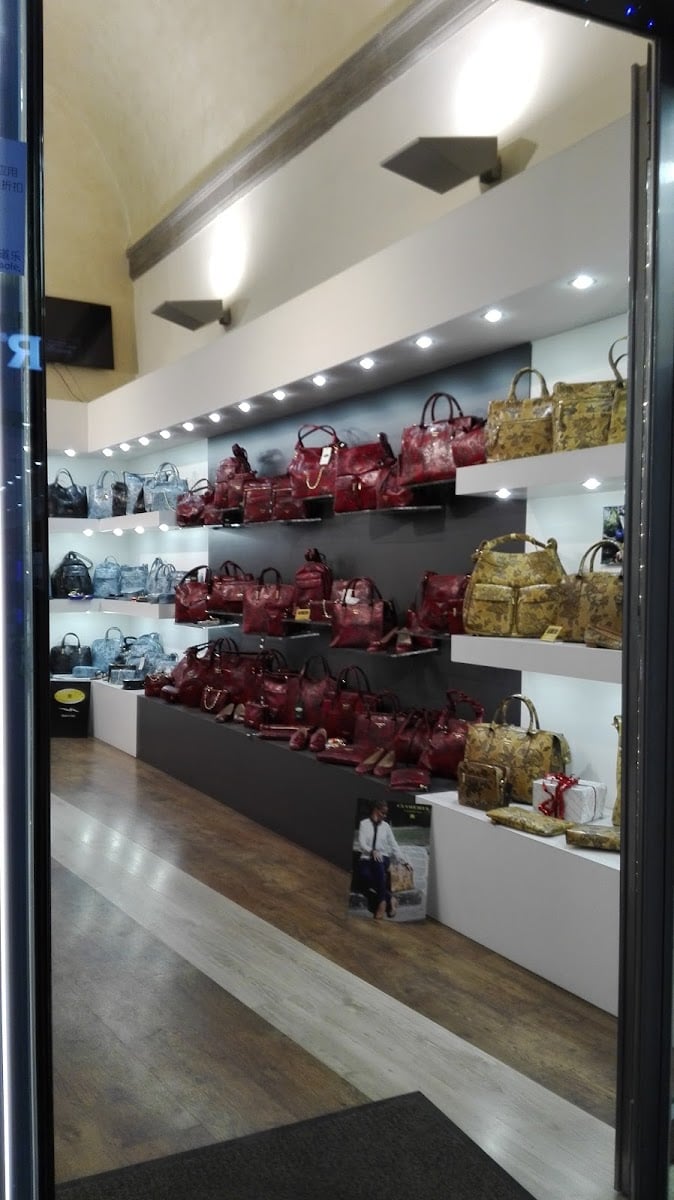 Cuoieria Fiorentina Srl — Store in Centro Storico, Florence
