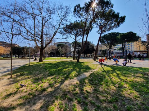 Giardino del liceo Leonardo da Vinci — Garden in Outer Florence · Florence