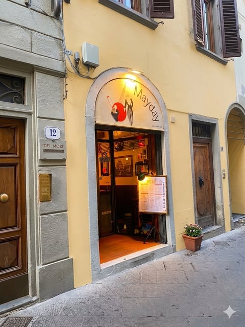 Mayday Club — Cocktail bar in Centro Storico · Florence