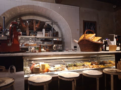 Il Santino — Wine bar in Oltrarno · Florence