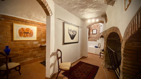 roccartgallery — Art gallery in San Marco · Florence
