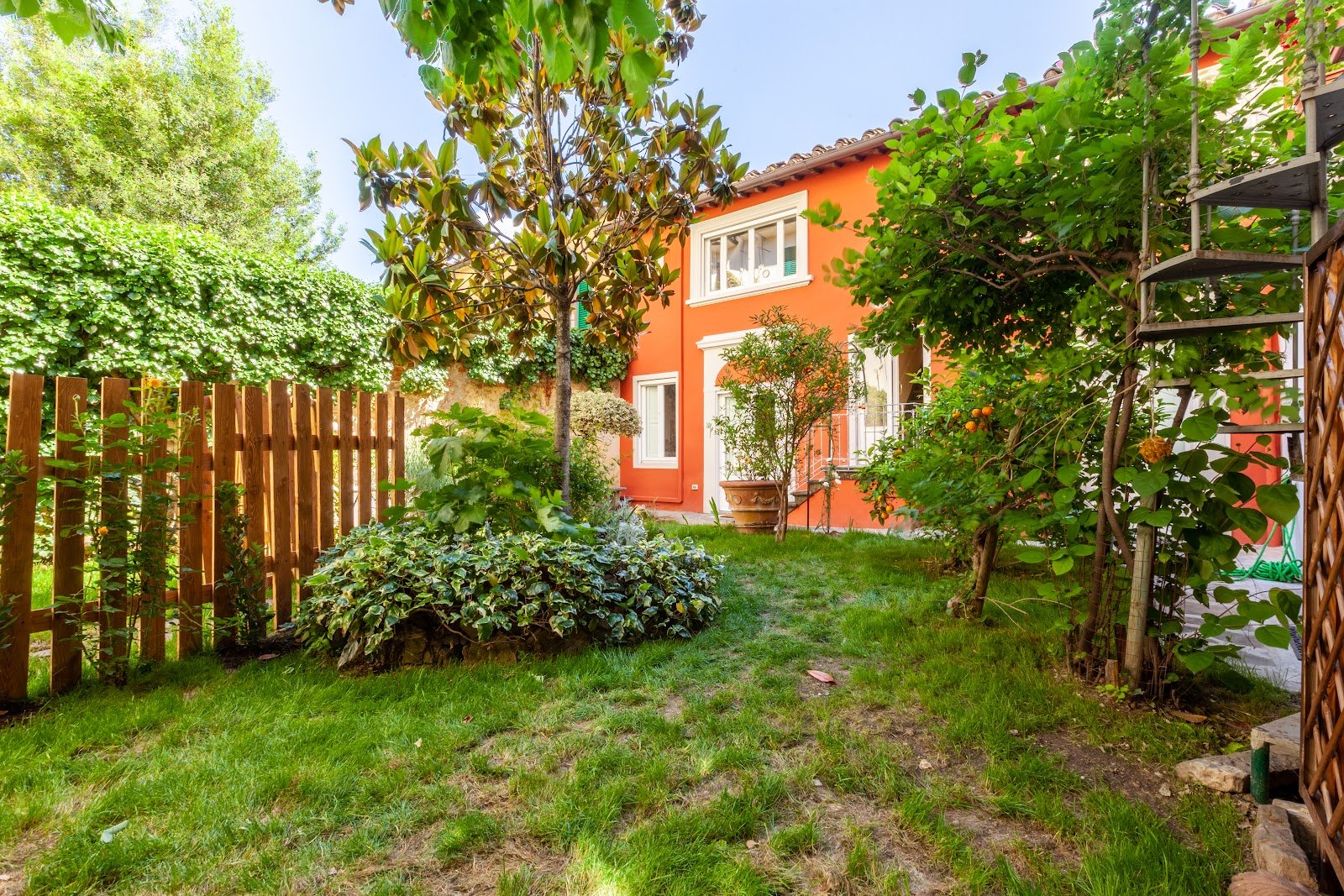 Secret Garden Firenze — Bed and breakfast in Santa Croce, Florence