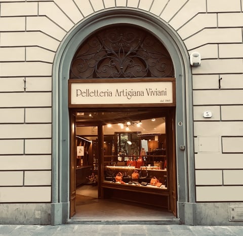 Pelletteria Artigiana Viviani — Store in San Lorenzo · Florence
