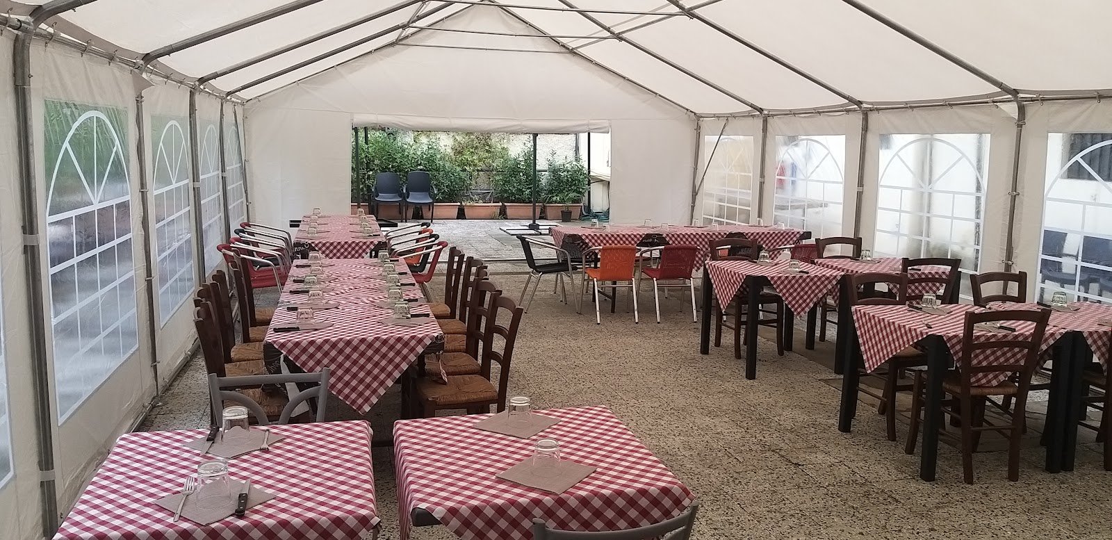 Ristorante pizzeria Tre Pietre — Restaurant in Outer Florence, Florence