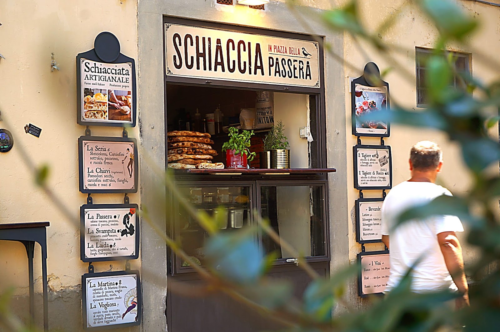Schiaccia Passera — Restaurant in Oltrarno, Florence