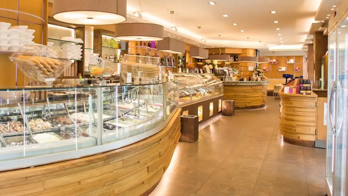 Gelateria Pasticceria Badiani — Ice cream shop in Outer Florence, Florence
