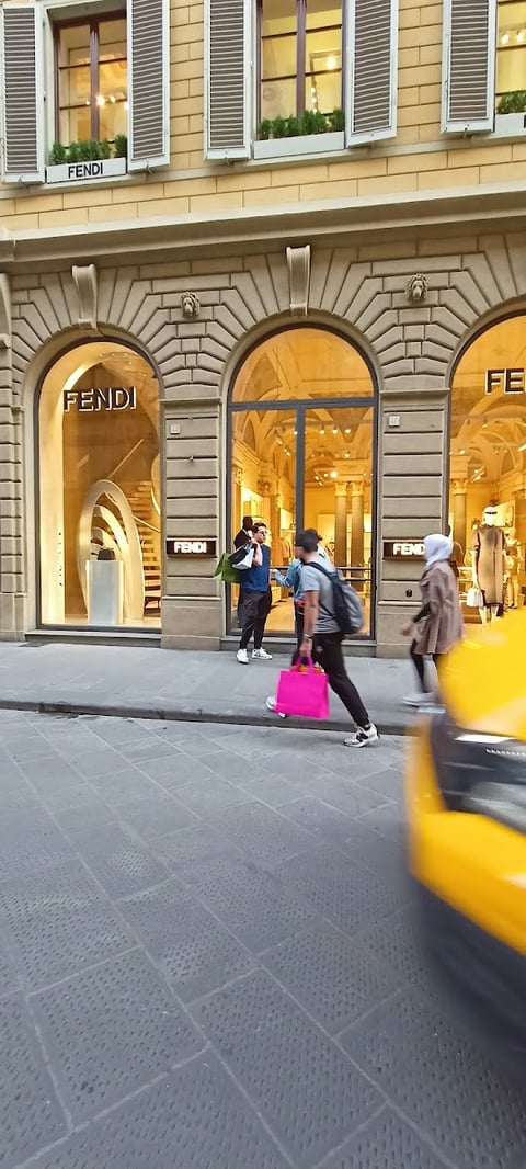 Fendi Firenze Tornabuoni — Store in Centro Storico · Florence
