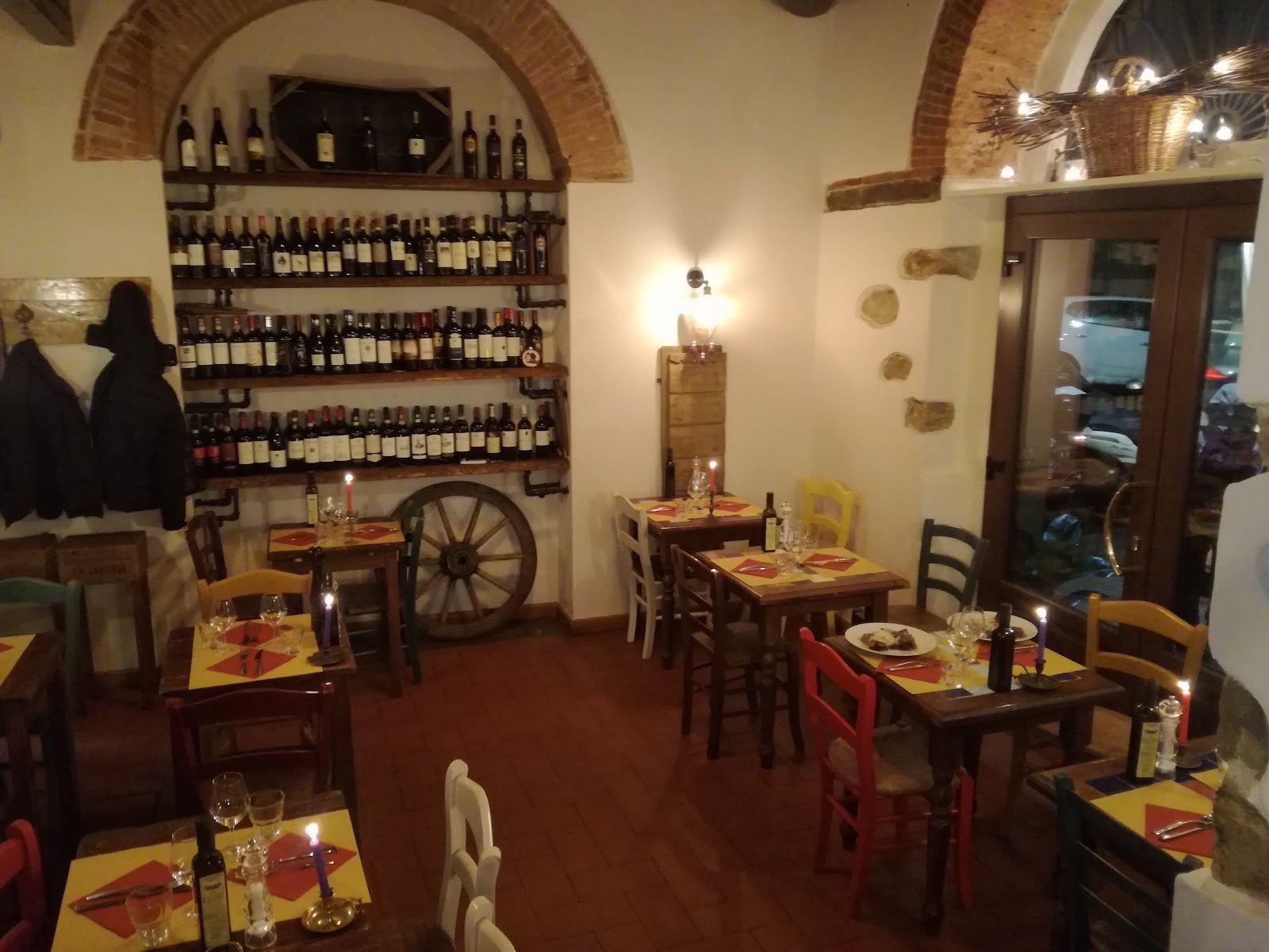 Taverna degli Assi — Italian restaurant in Oltrarno, Florence