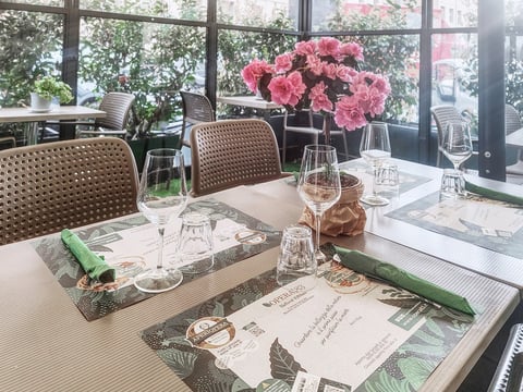 Opera 83 | Natural Kitchen — Restaurant in Outer Florence · Florence