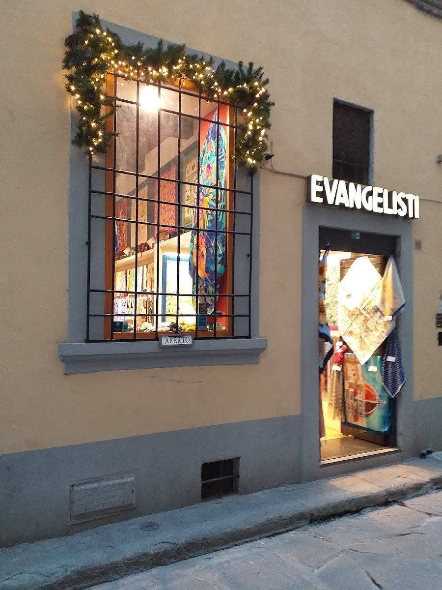 Evangelisti - foulard , sciarpe , cravatte Firenze — Store in Santa Croce, Florence