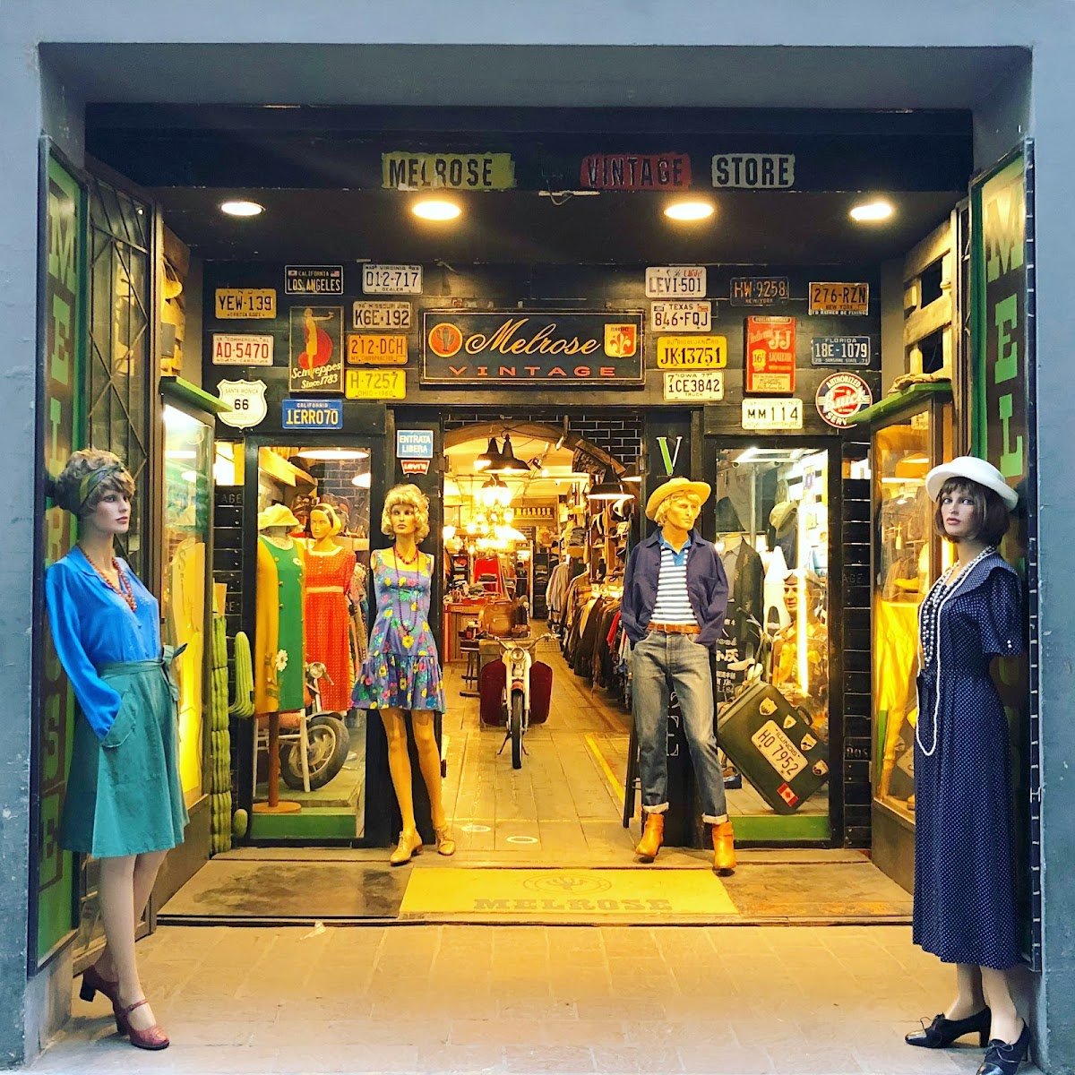 Melrose Vintage Ginori — Clothing store in San Lorenzo, Florence