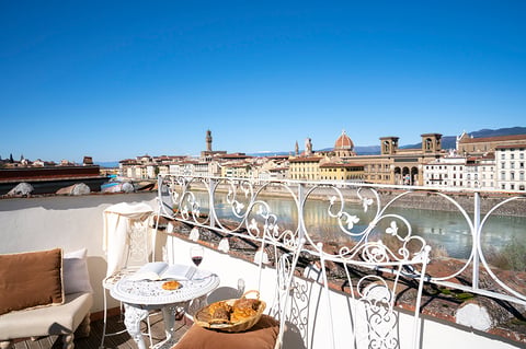 Serristori Palace - Residence a Firenze — Extended-stay hotel in Oltrarno · Florence