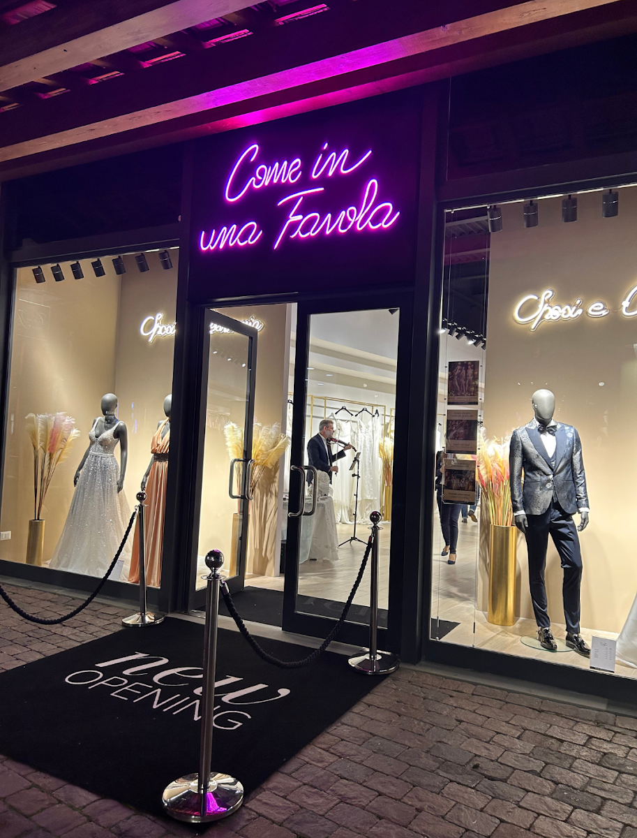 Come in una Favola Firenze - Outlet Sposi e Cerimonia — Clothing store in San Marco, Florence