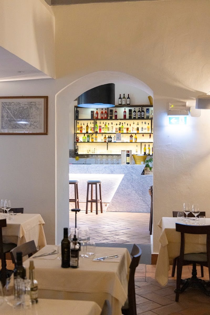 Ristorante Tre Pepi - Firenze — Restaurant in Santa Croce, Florence