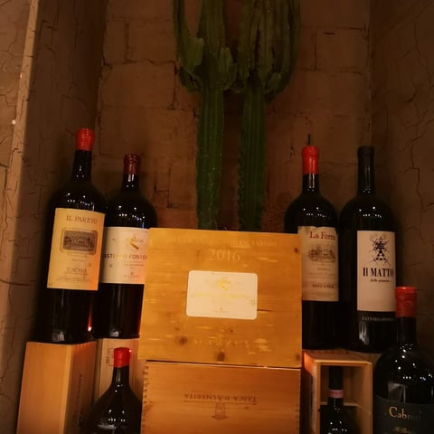 Neromo — Restaurant in Oltrarno · Florence