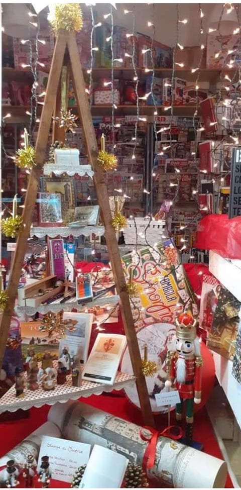 Lo Scarabocchio Giallo — Store in Outer Florence · Florence