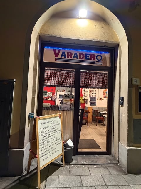 Varadero — Restaurant in Outer Florence · Florence