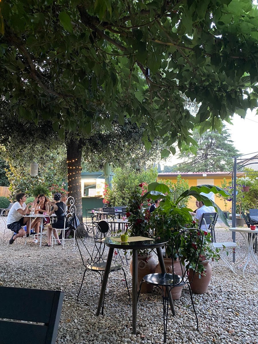 Eden Flower Bistrot — Restaurant in Outer Florence, Florence