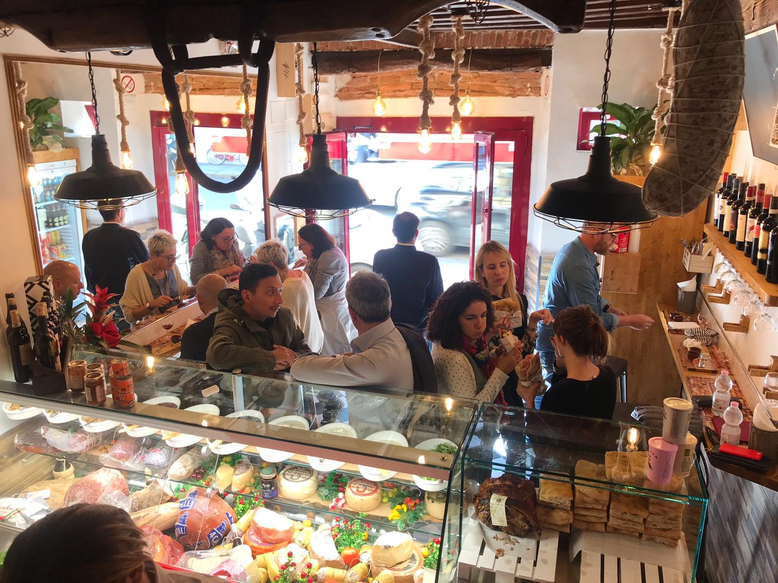 Arnold's — NIGHTLIFE in Santa Maria Novella, Florence