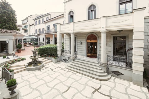 Palazzo Montebello Firenze — Hotel in Santa Maria Novella · Florence