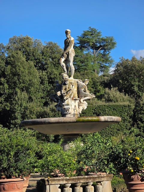 Cerchiate Piccole — Park in Oltrarno · Florence