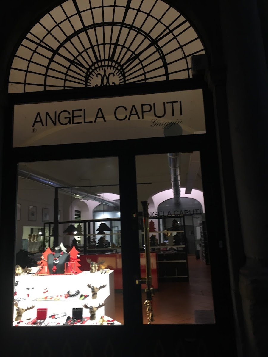 ANGELA CAPUTI Giuggiù — Clothing store in Oltrarno, Florence