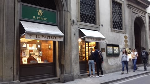 Il Papiro — Store in Oltrarno · Florence