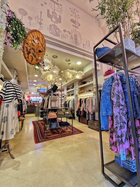 SHE!FLORENCE — Women's clothing store in Outer Florence · Florence
