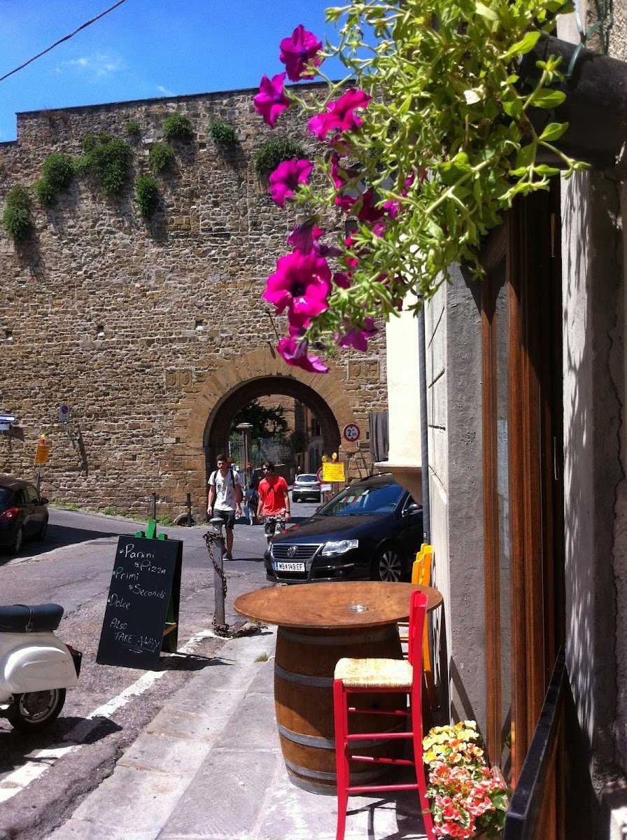 I Bastioni di San Niccolò Trattoria & Pizzeria — Italian restaurant in Oltrarno, Florence