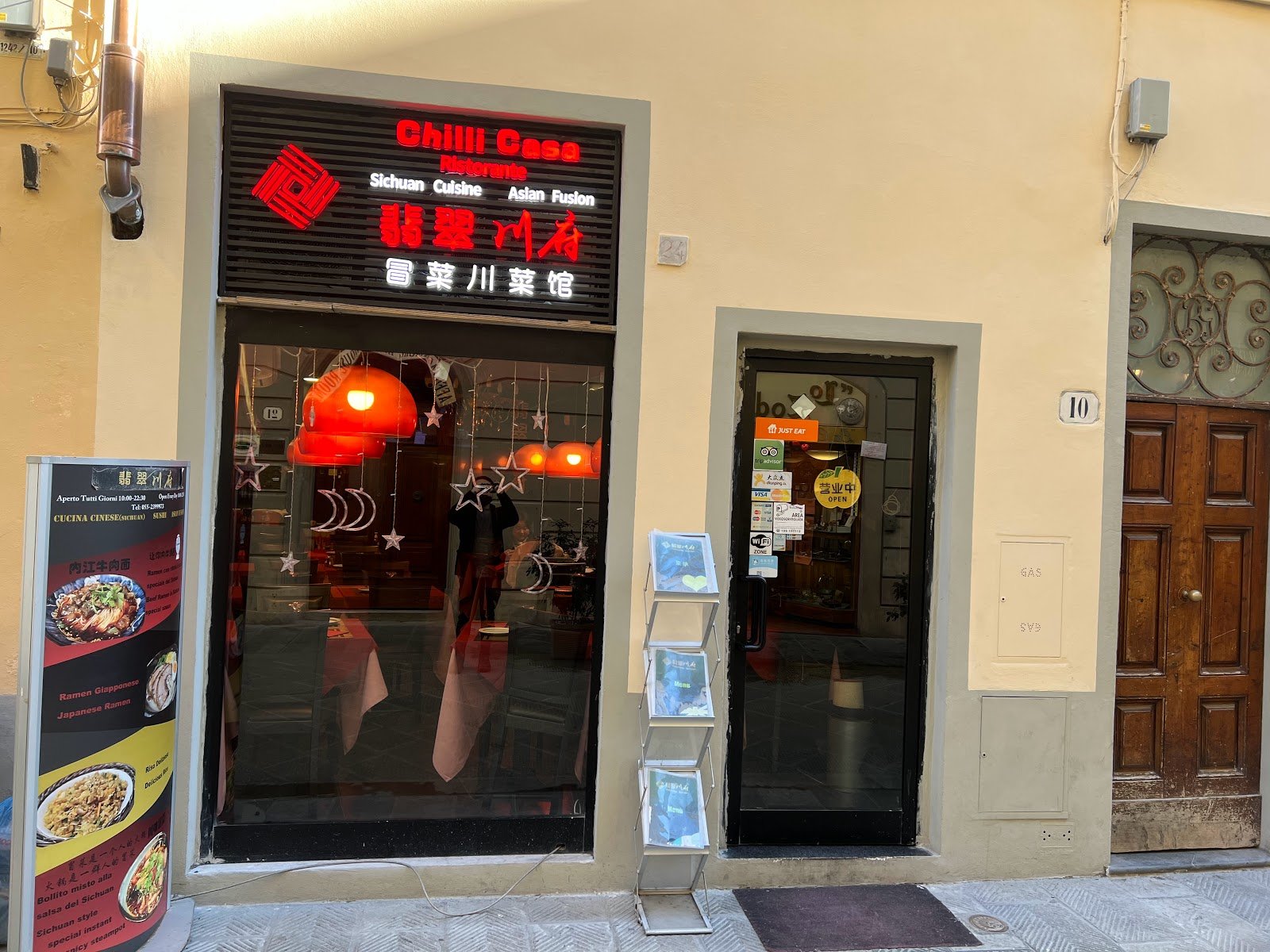 翡翠川府 Chilli Casa — RESTAURANT in San Lorenzo, Florence