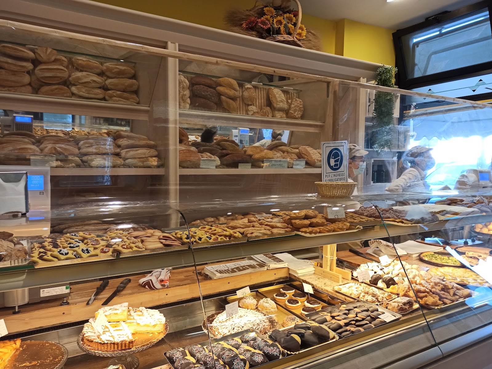 Panificio Monducci e Mannoni — Bakery in Outer Florence, Florence