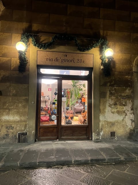 Via de 'Ginori 23r — Store in San Lorenzo · Florence