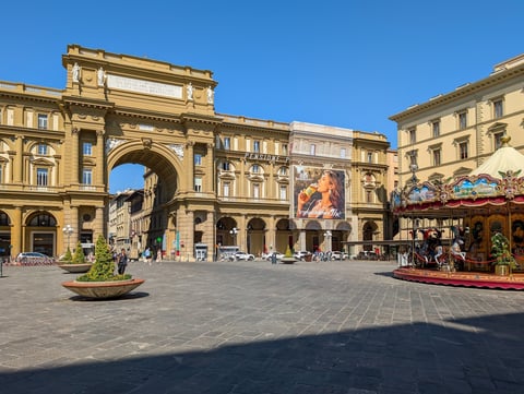 Piazza della Repubblica — Tourist attraction in Centro Storico · Florence