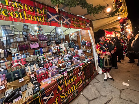 Mercatino di Natale Santa Croce — Shopping mall in Santa Croce · Florence
