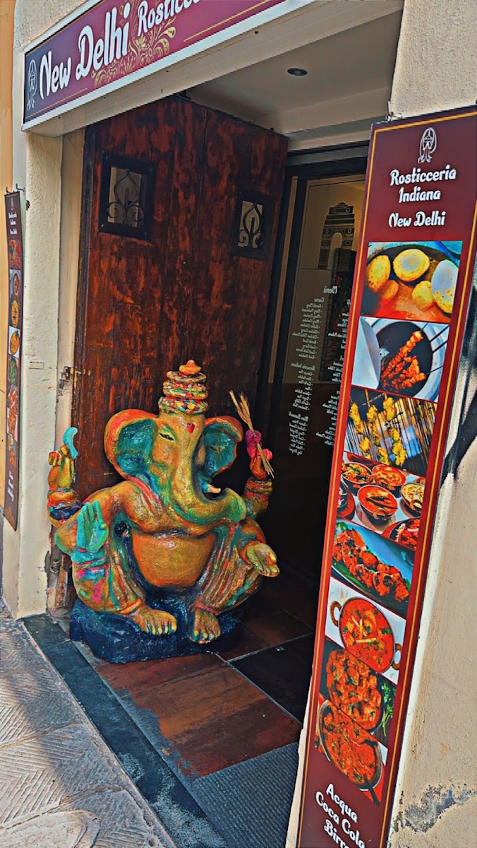 New Delhi Rosticceria Indiana — RESTAURANT in Oltrarno, Florence