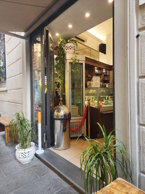 Antica Gelateria Fiorentina — Ice cream shop in San Lorenzo · Florence