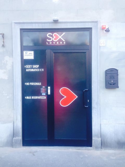 Sex Lovers sexy shop H24 — Store in Oltrarno · Florence