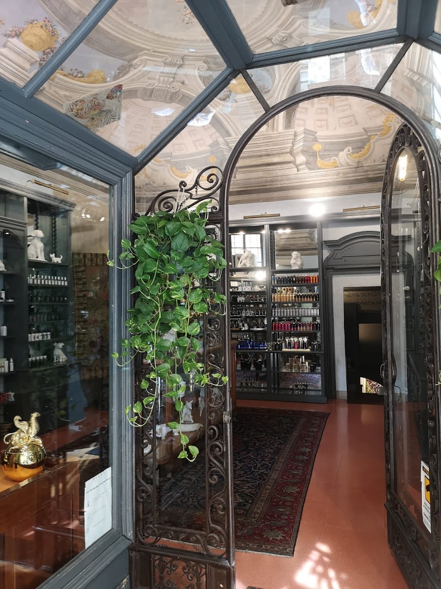 AVERY Perfume Gallery — Clothing store in Santa Croce, Florence