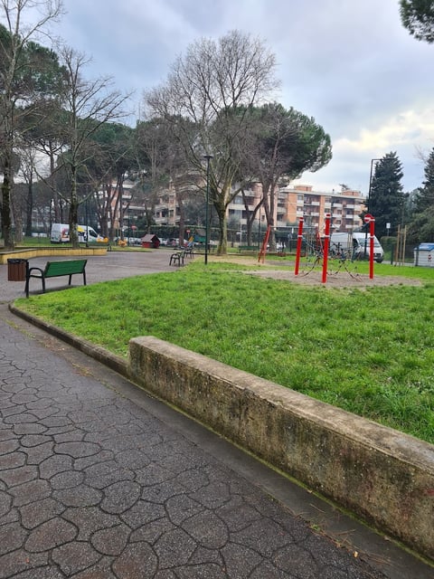 Area giochi piazza Francia — City park in Outer Florence · Florence