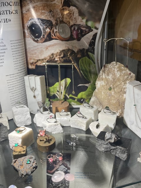 Arlo Haisek — Jewelry store in Oltrarno · Florence