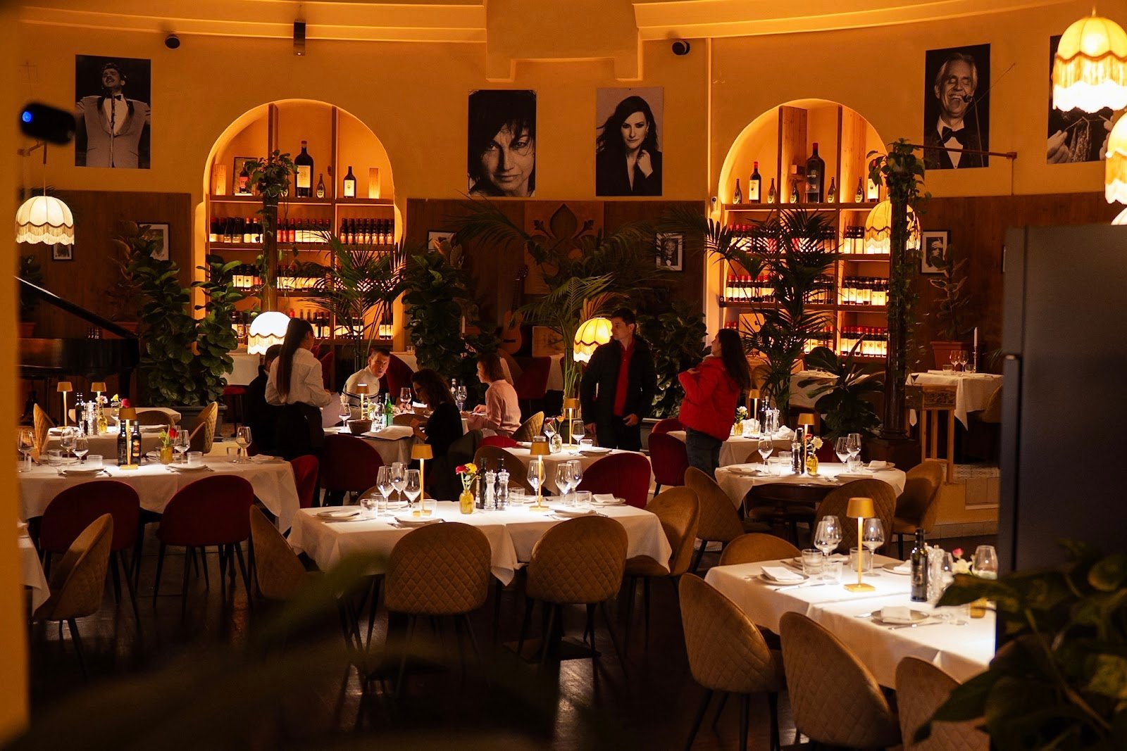 Ristorante IL VOLO Steakhouse — Italian restaurant in Santa Maria Novella, Florence