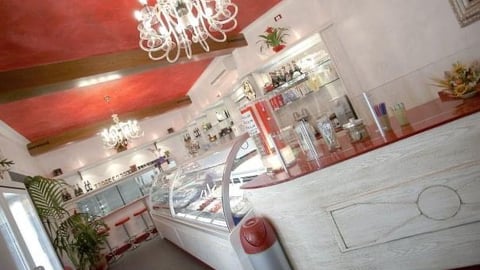 The Erta del Bau — Ice cream shop in Outer Florence · Florence