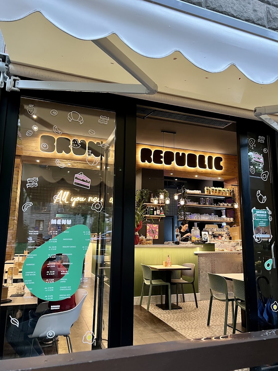 Brunch Republic Firenze Matteotti — Brunch restaurant in Outer Florence, Florence