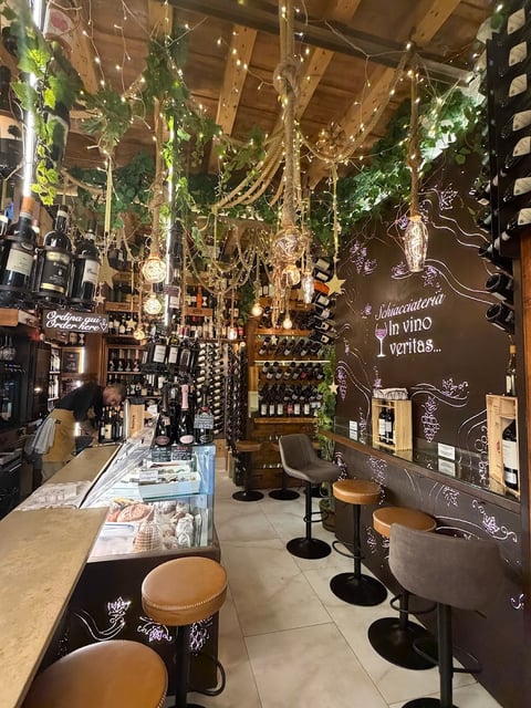 In Vino Veritas | Vino & Schiacciata — Italian restaurant in Centro Storico · Florence