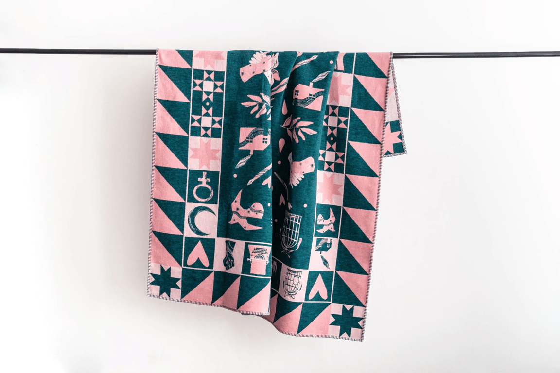 Layla Holzer Layla Holzer – Folk Blanket