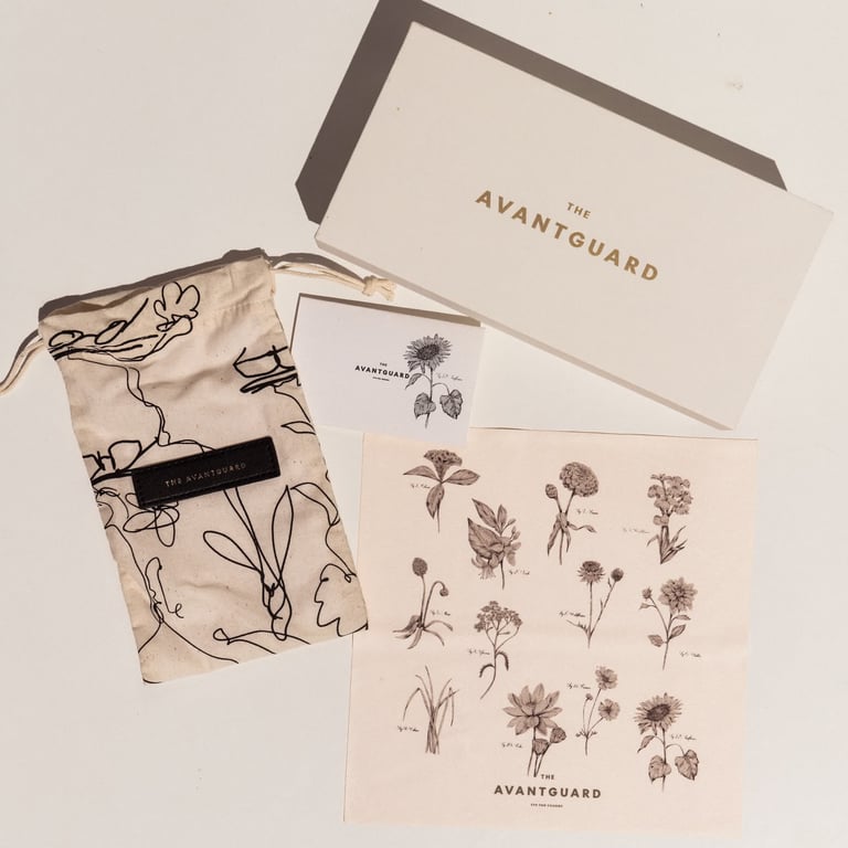 Kelly Thompson The Avantguard Packaging